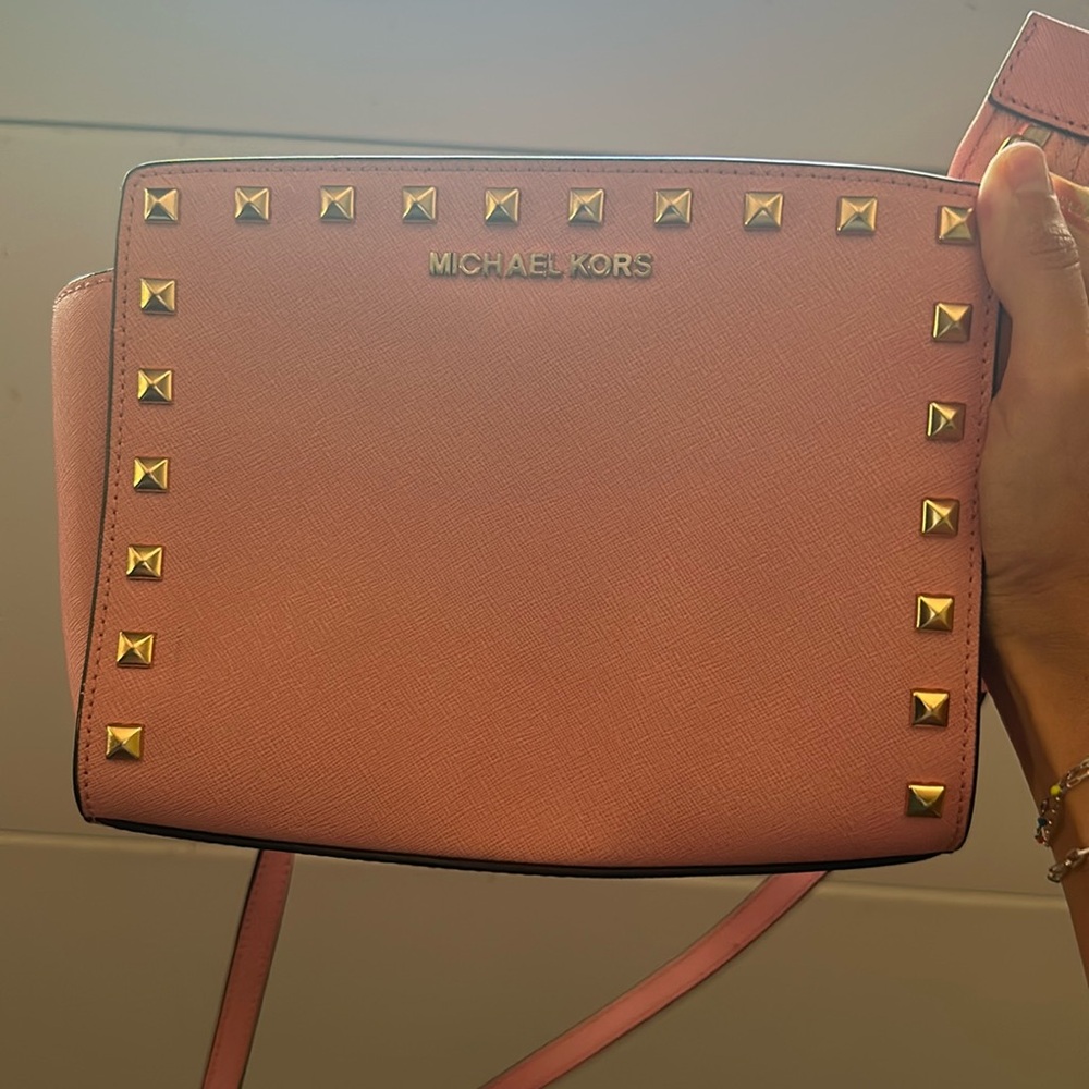 Michael kors crossbody